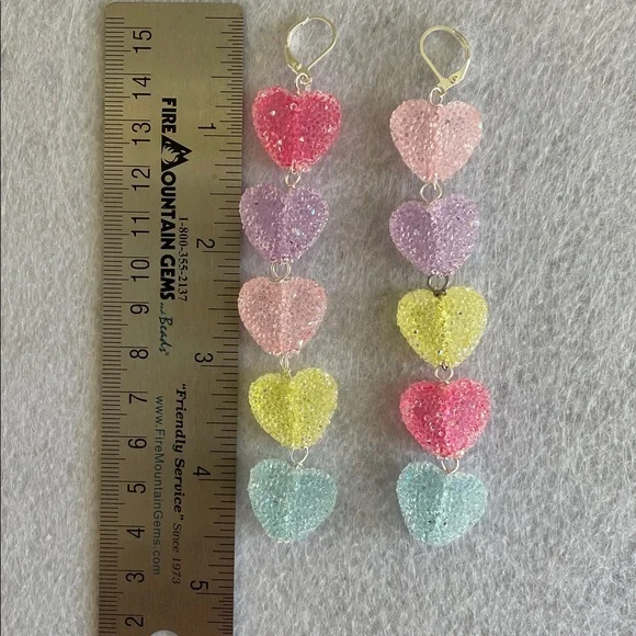 HAND CRAFTED SPARKLING PASTEL GUM DROP HEART DANGLE EARRINGS Candy-Inspired - Picture 7 of 12